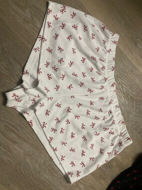 White Knit Shorts with Red Bow Print